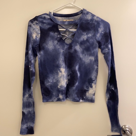 Hollister Tie-dye Long-sleeve Crop Top - Picture 1 of 2